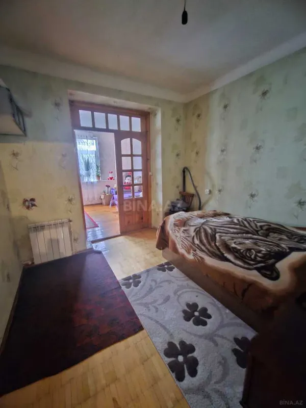 Satılır 4 otaqlı mənzil 90 m²