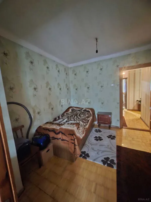 Satılır 4 otaqlı mənzil 90 m²