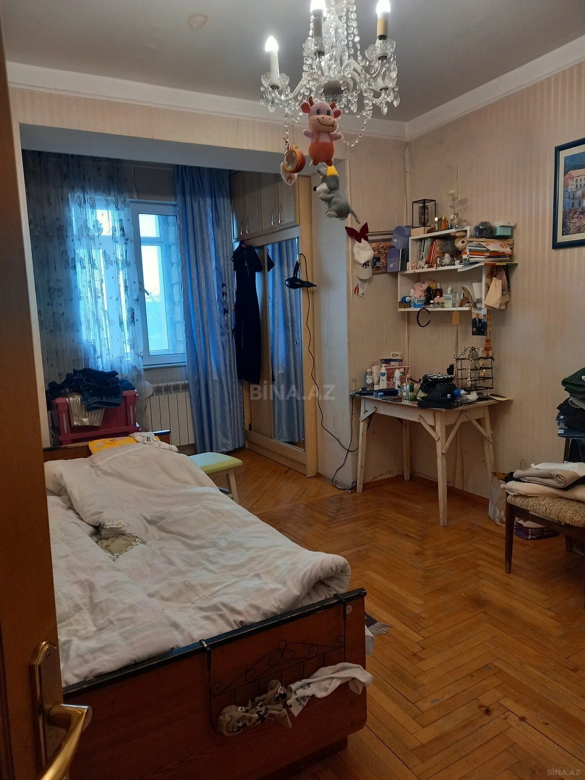 Satılır 5 otaqlı mənzil 130 m²
