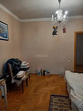 Satılır 5 otaqlı mənzil 130 m²