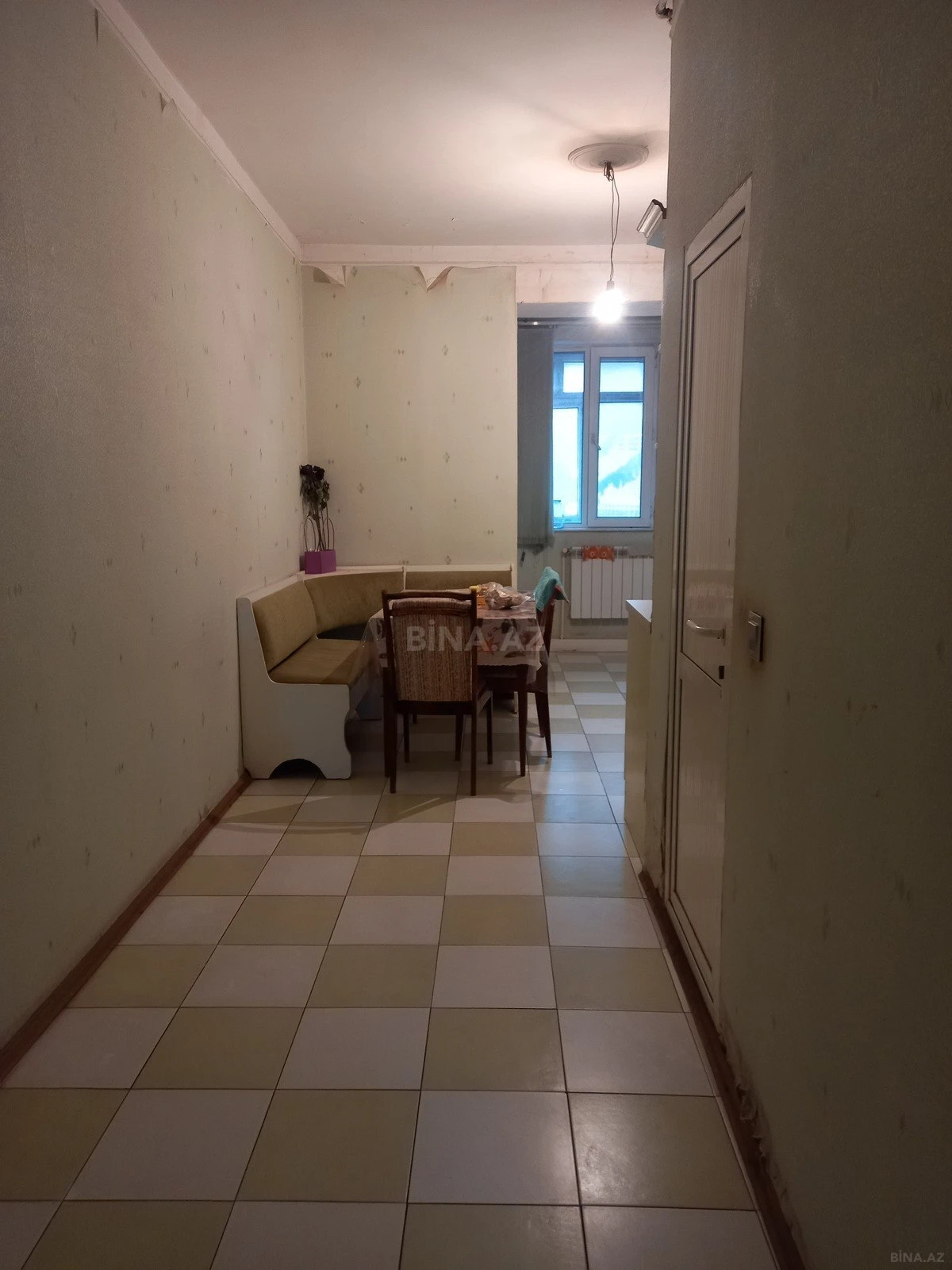 Satılır 5 otaqlı mənzil 130 m²