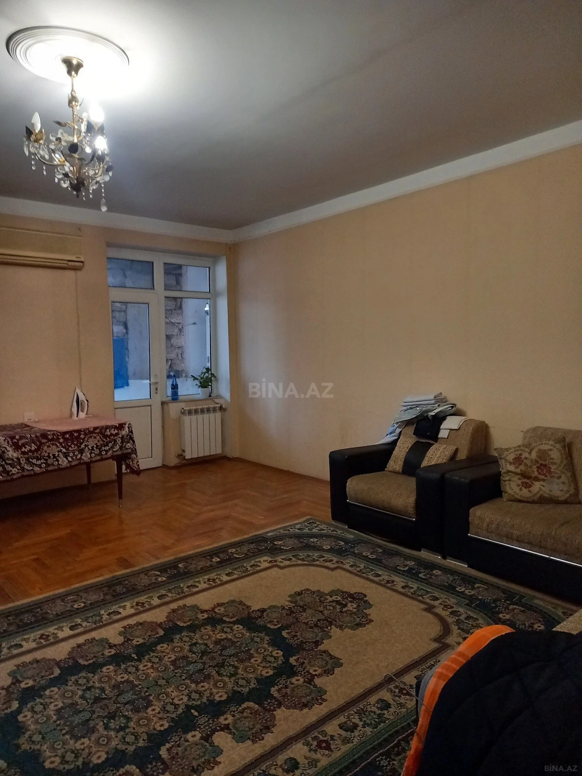 Satılır 5 otaqlı mənzil 130 m²