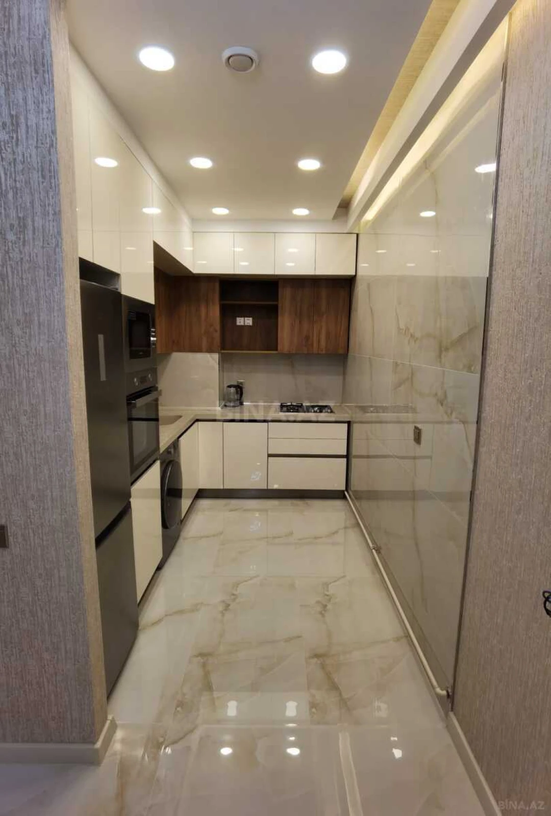 Satılır 2 otaqlı mənzil 74 m²