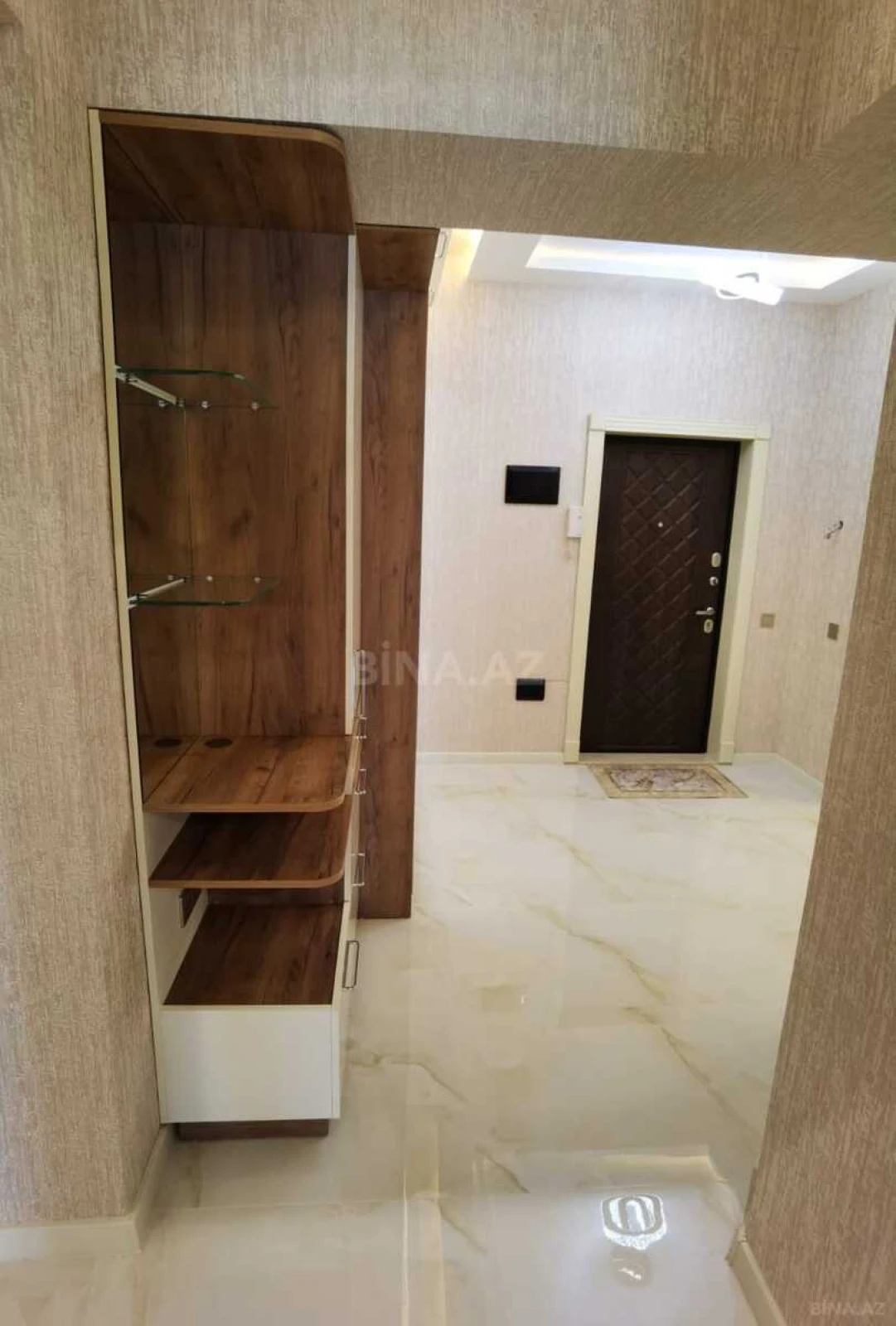Satılır 2 otaqlı mənzil 74 m²