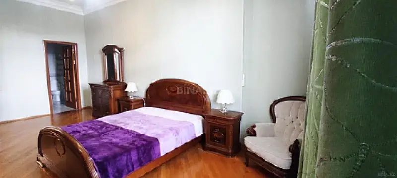Kirayə verilir 3 otaqlı mənzil 155 m²