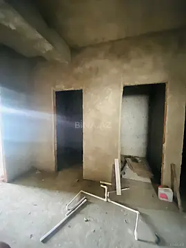 Satılır 5 otaqlı mənzil 250 m²