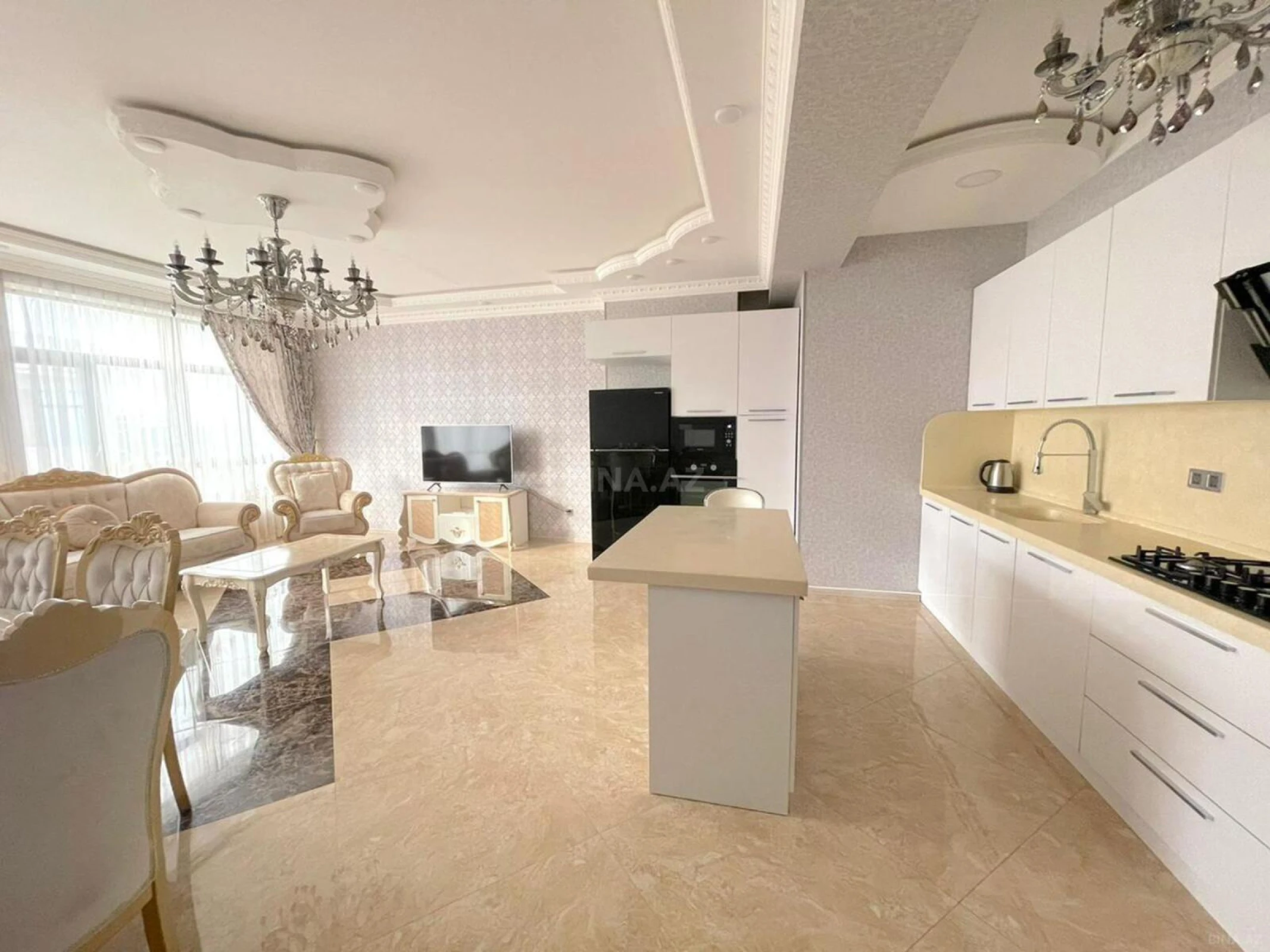Kirayə verilir 2 otaqlı mənzil 110 m²