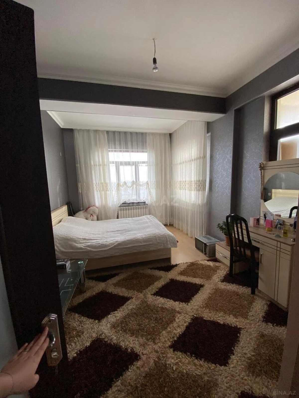 Satılır 2 otaqlı mənzil 85 m²