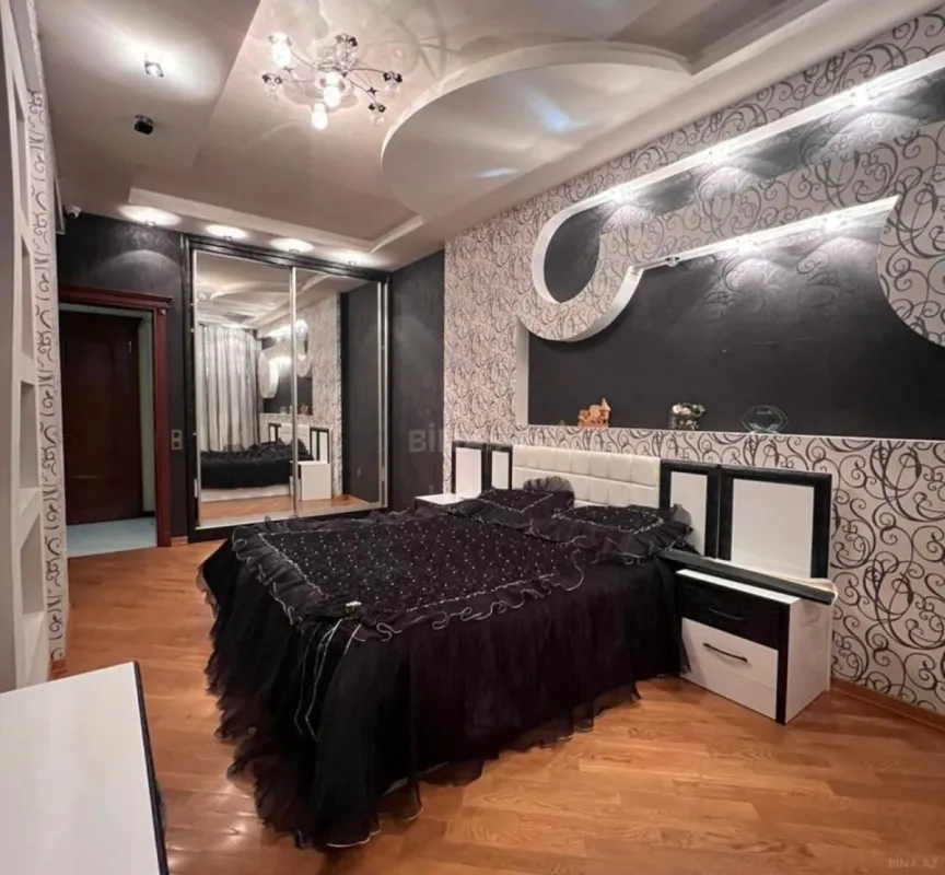 Kirayə verilir 3 otaqlı mənzil 140 m²