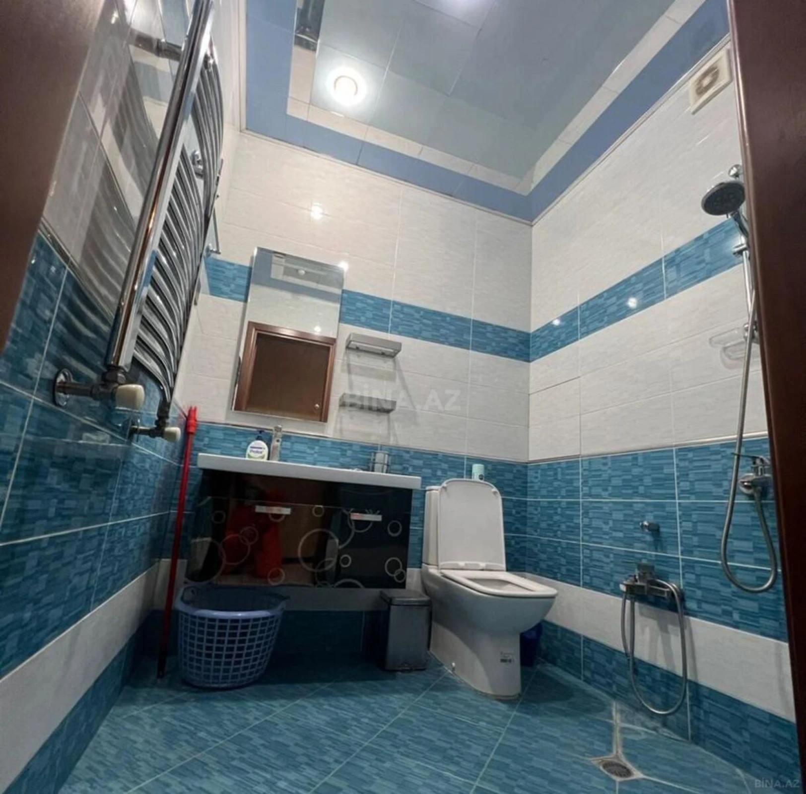 Kirayə verilir 3 otaqlı mənzil 140 m²