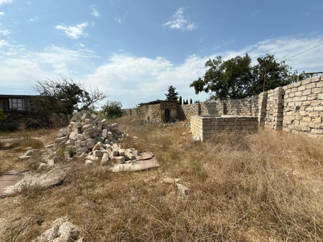 Satılır torpaq sahəsi 6 m²