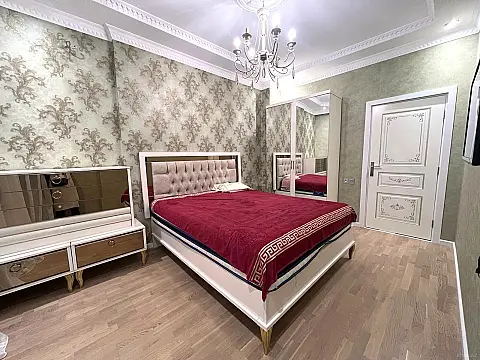 Kirayə verilir 2 otaqlı mənzil 68 m²