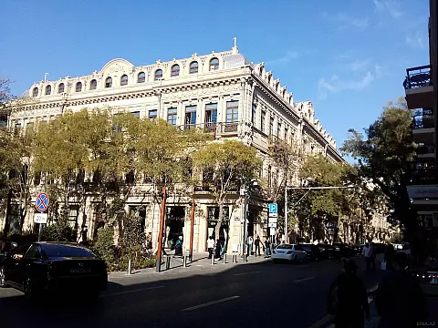 Satılır 4 otaqlı mənzil 85 m² — Bakı, Sahil qəs. 4 otaq 85.00 m²