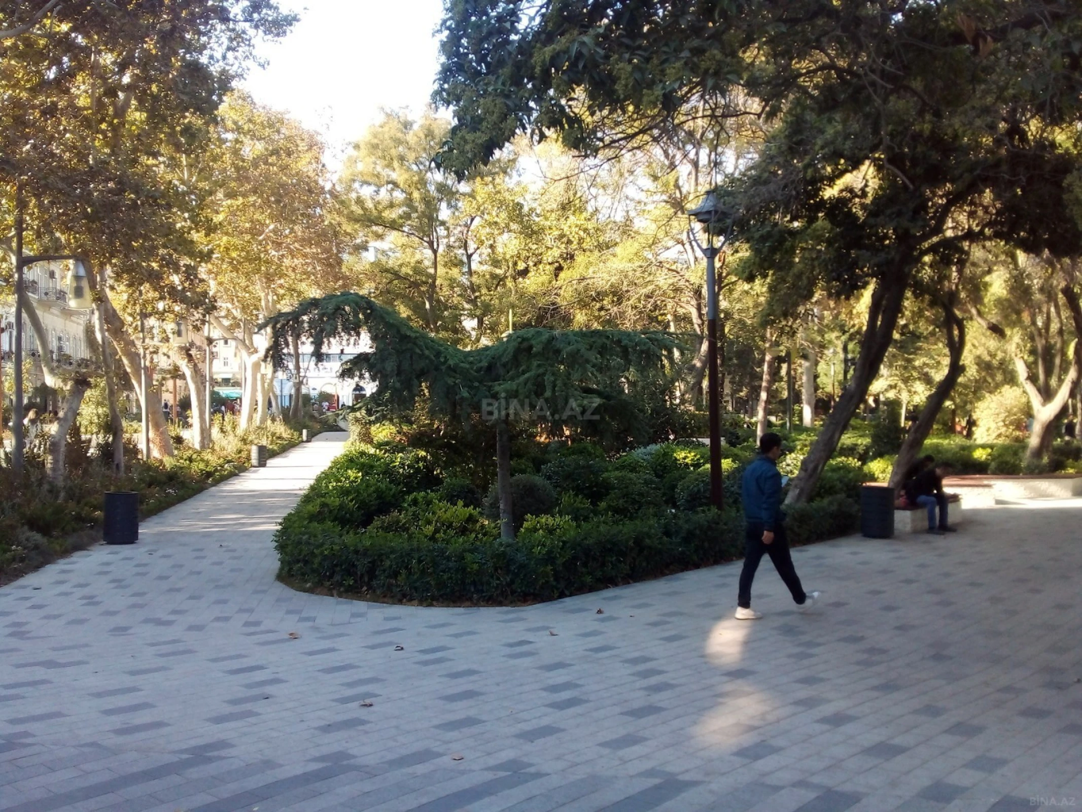 Satılır 4 otaqlı mənzil 85 m²