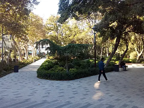 Satılır 4 otaqlı mənzil 85 m²