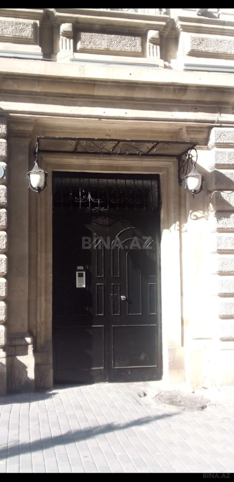 Satılır 4 otaqlı mənzil 85 m²