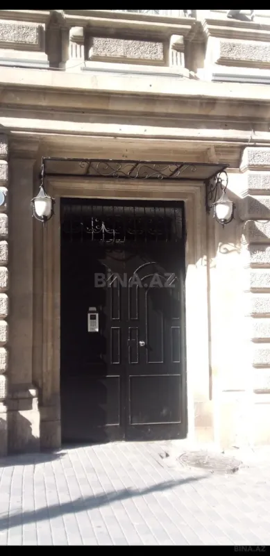 Satılır 4 otaqlı mənzil 85 m²