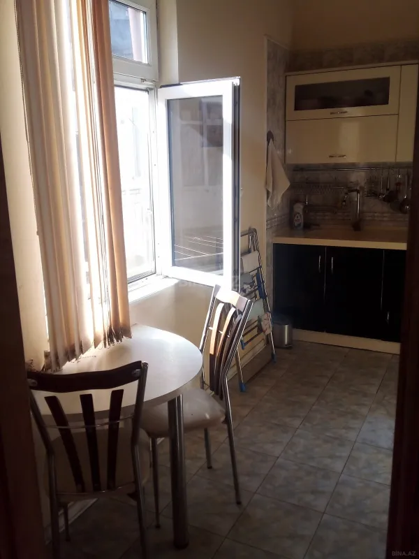 Satılır 4 otaqlı mənzil 85 m²