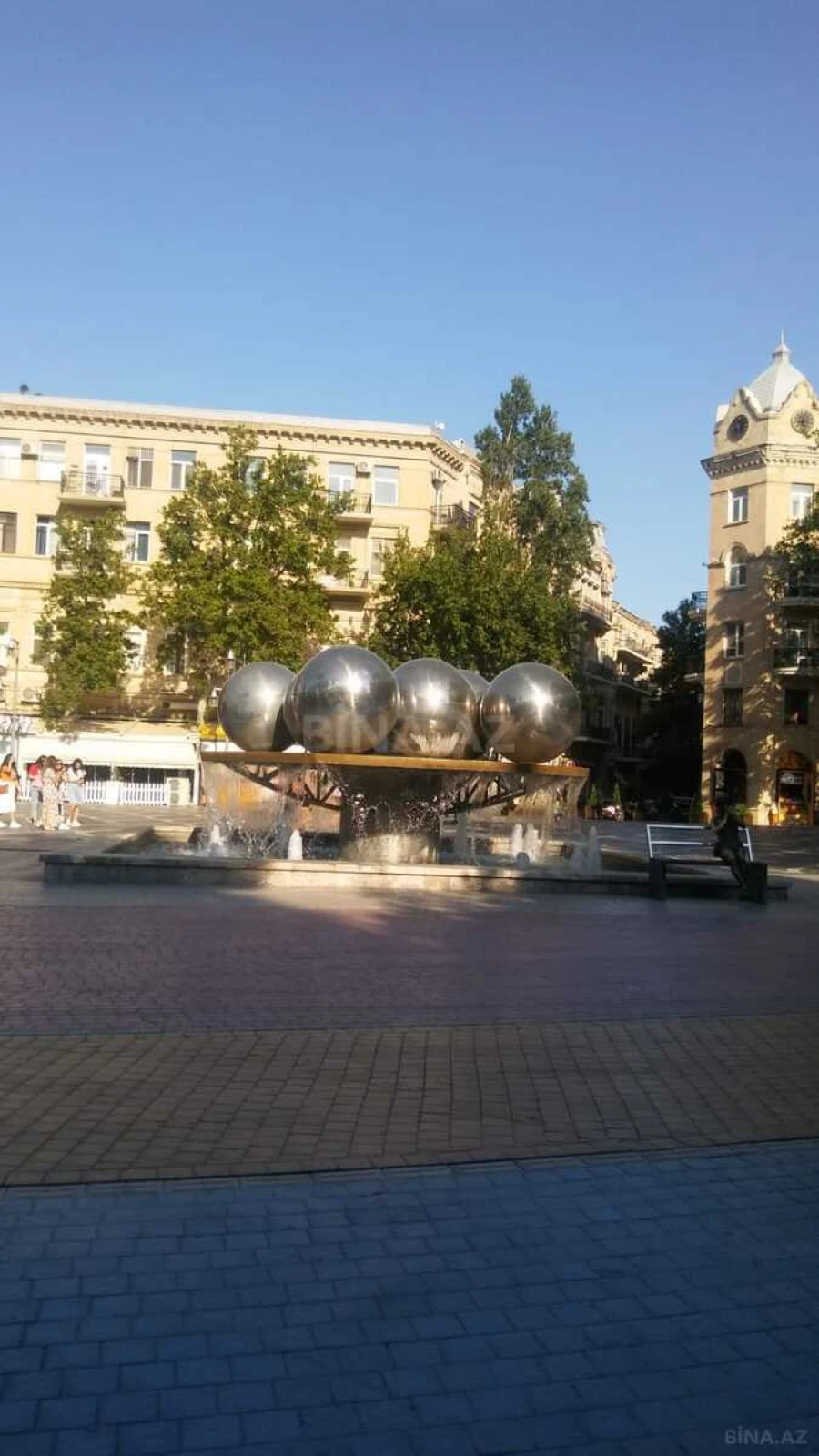 Kirayə verilir 2 otaqlı mənzil 60 m²