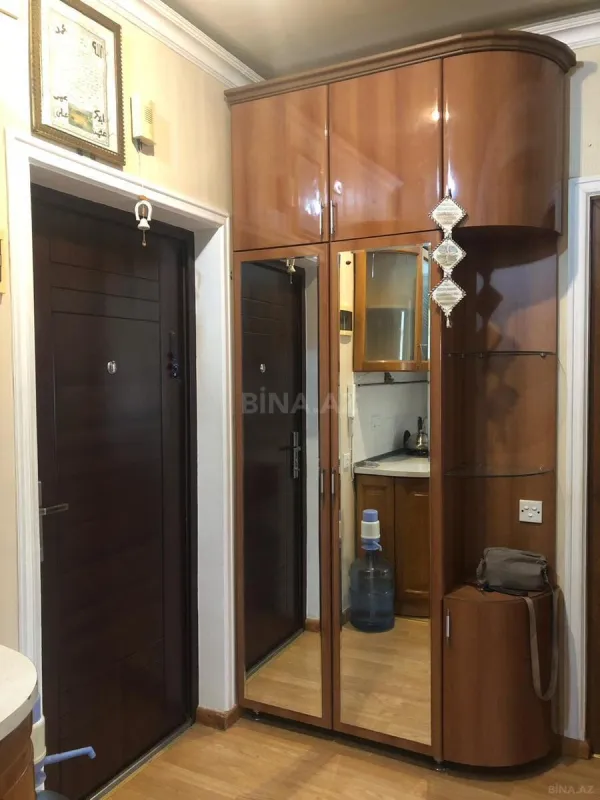 Kirayə verilir 2 otaqlı mənzil 70 m²