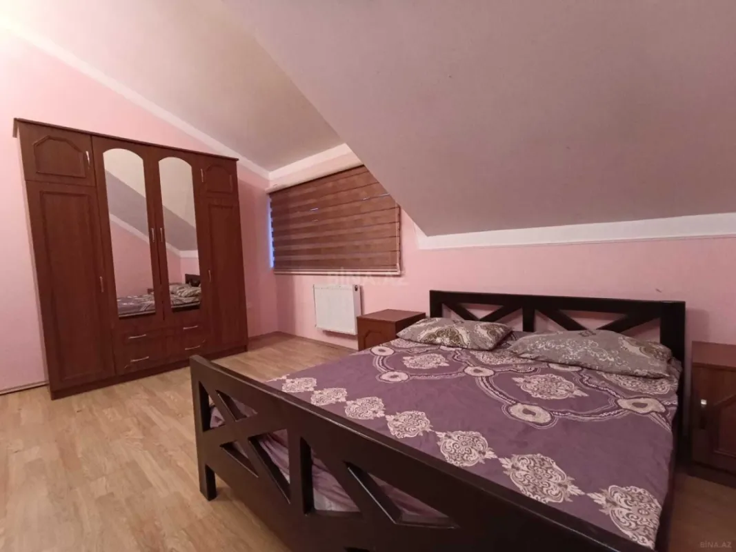 Satılır 6 otaqlı həyət evi 200 m²