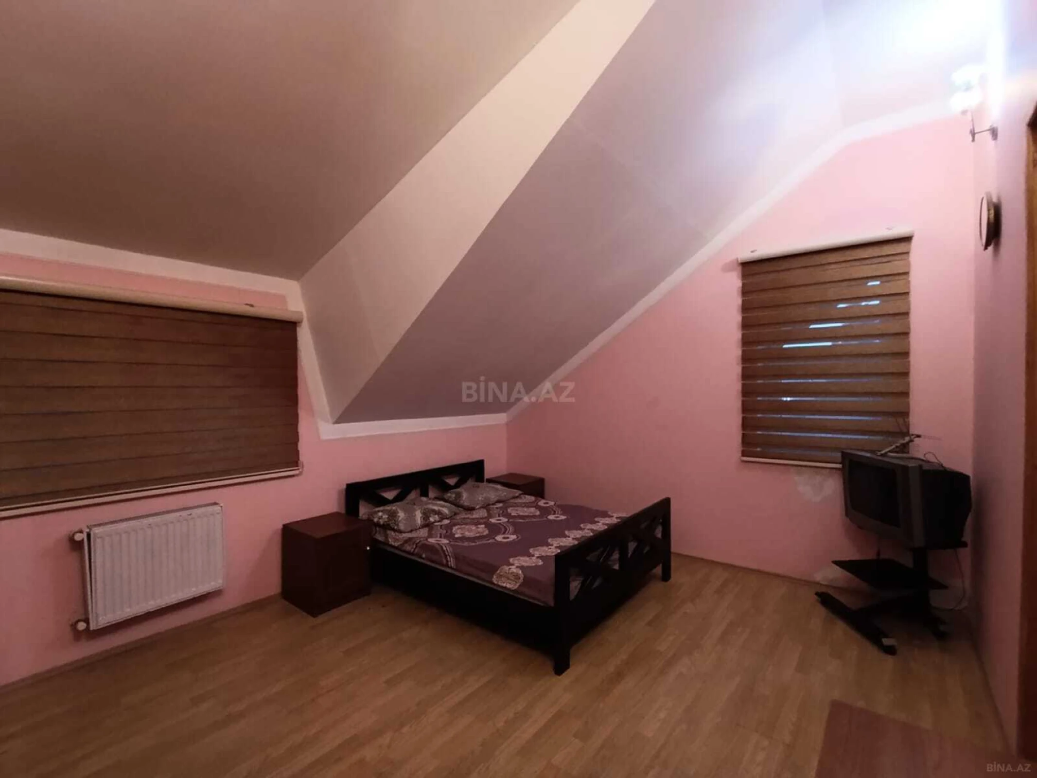Satılır 6 otaqlı həyət evi 200 m²