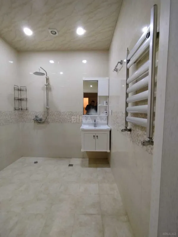 Satılır 2 otaqlı mənzil 61 m²