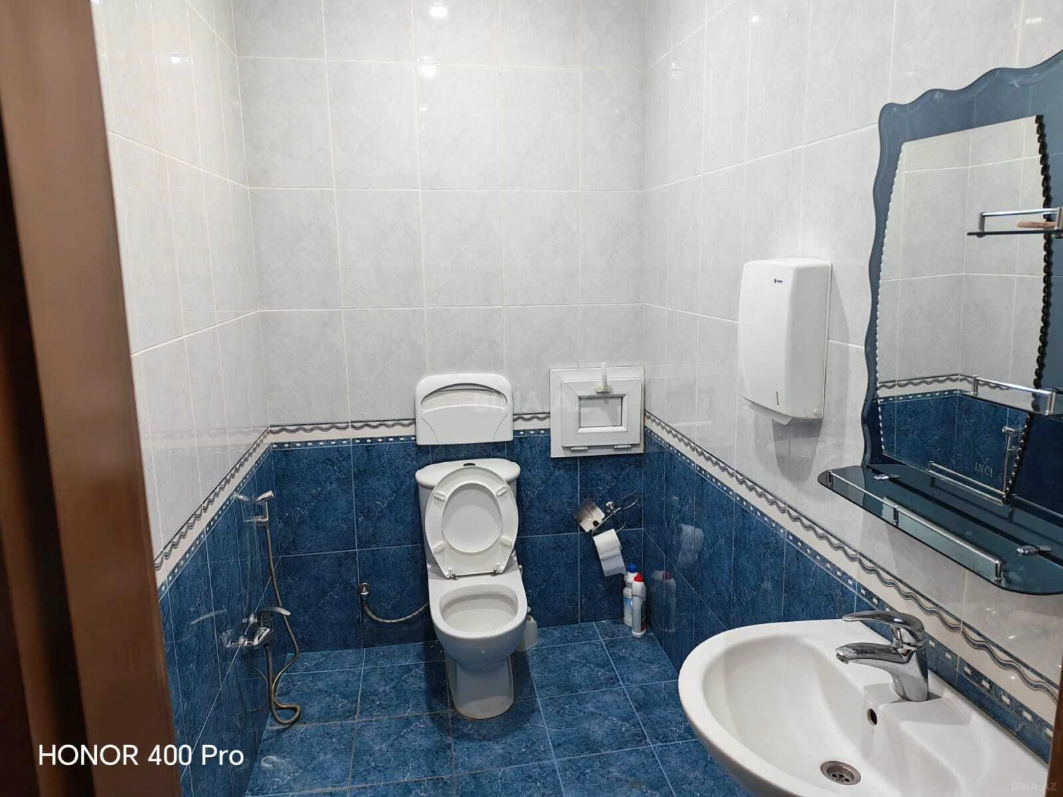 Kirayə verilir 3 otaqlı mənzil 118 m²
