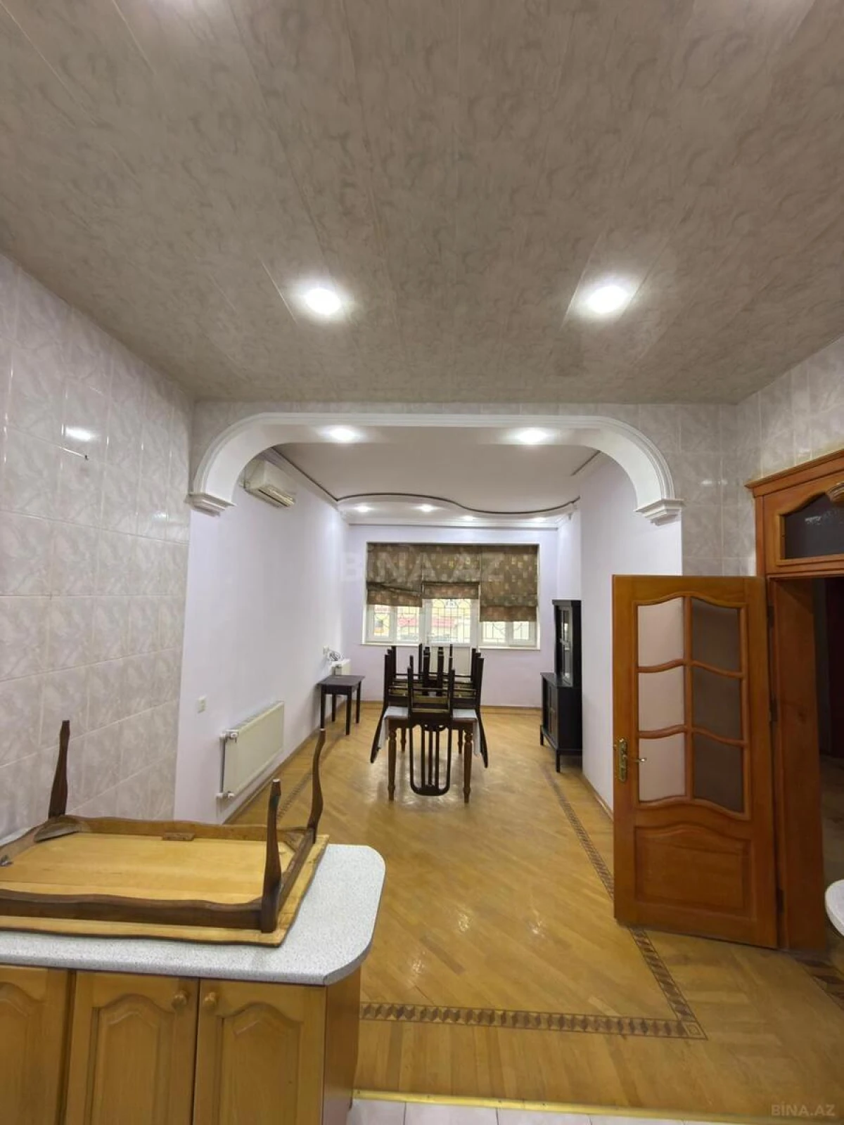 Kirayə verilir 6 otaqlı həyət evi 300 m²
