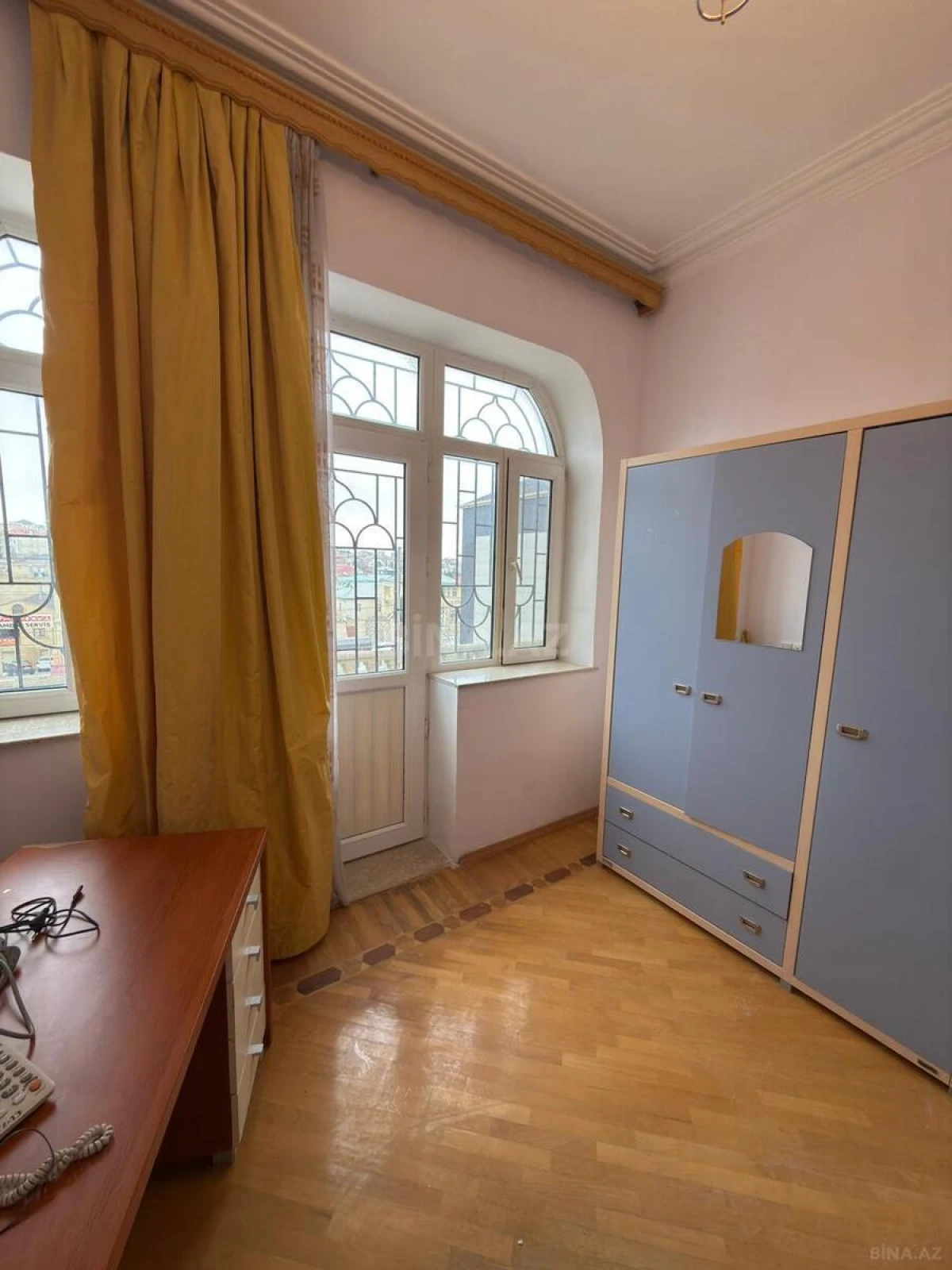 Kirayə verilir 6 otaqlı həyət evi 300 m²