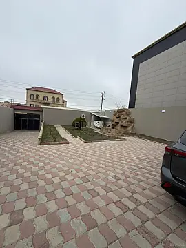 Kirayə verilir 6 otaqlı həyət evi 300 m²