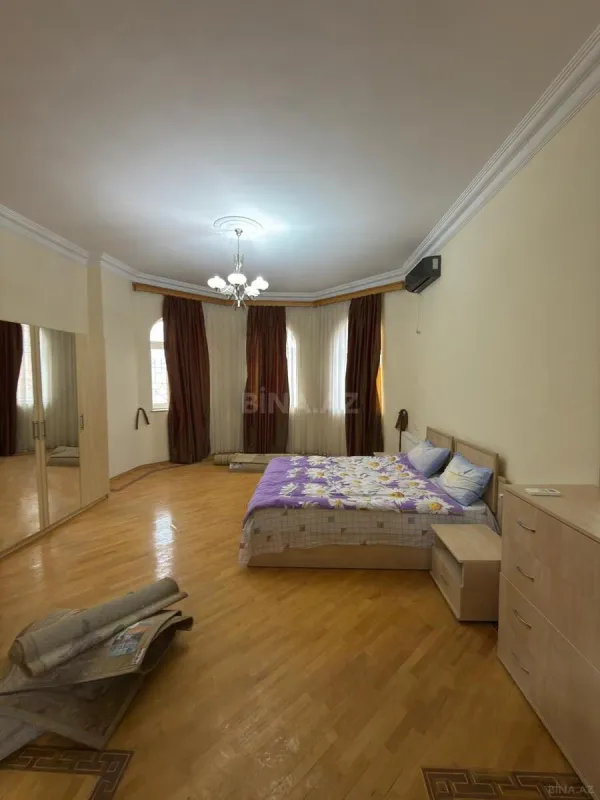 Kirayə verilir 6 otaqlı həyət evi 300 m²
