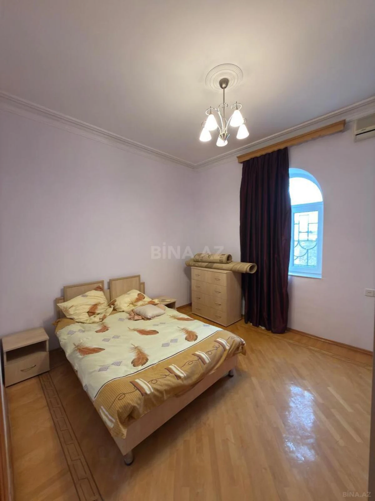 Kirayə verilir 6 otaqlı həyət evi 300 m²
