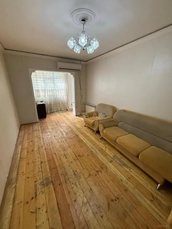 Kirayə verilir 4 otaqlı mənzil 120 m²