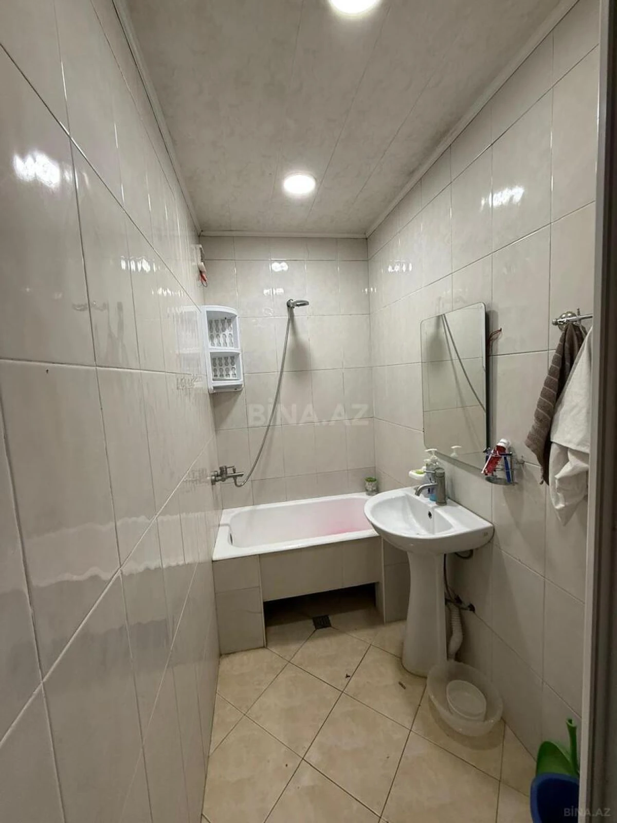 Kirayə verilir 4 otaqlı mənzil 120 m²