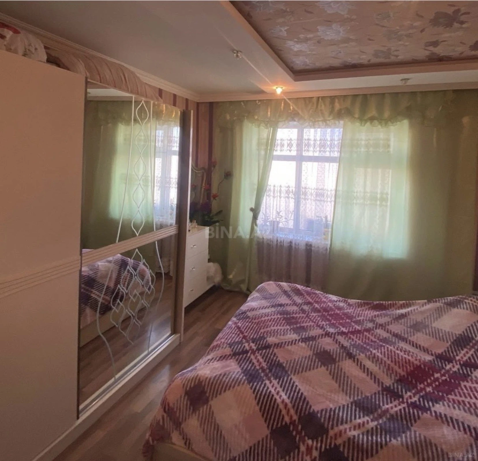 Satılır 2 otaqlı mənzil 56 m²