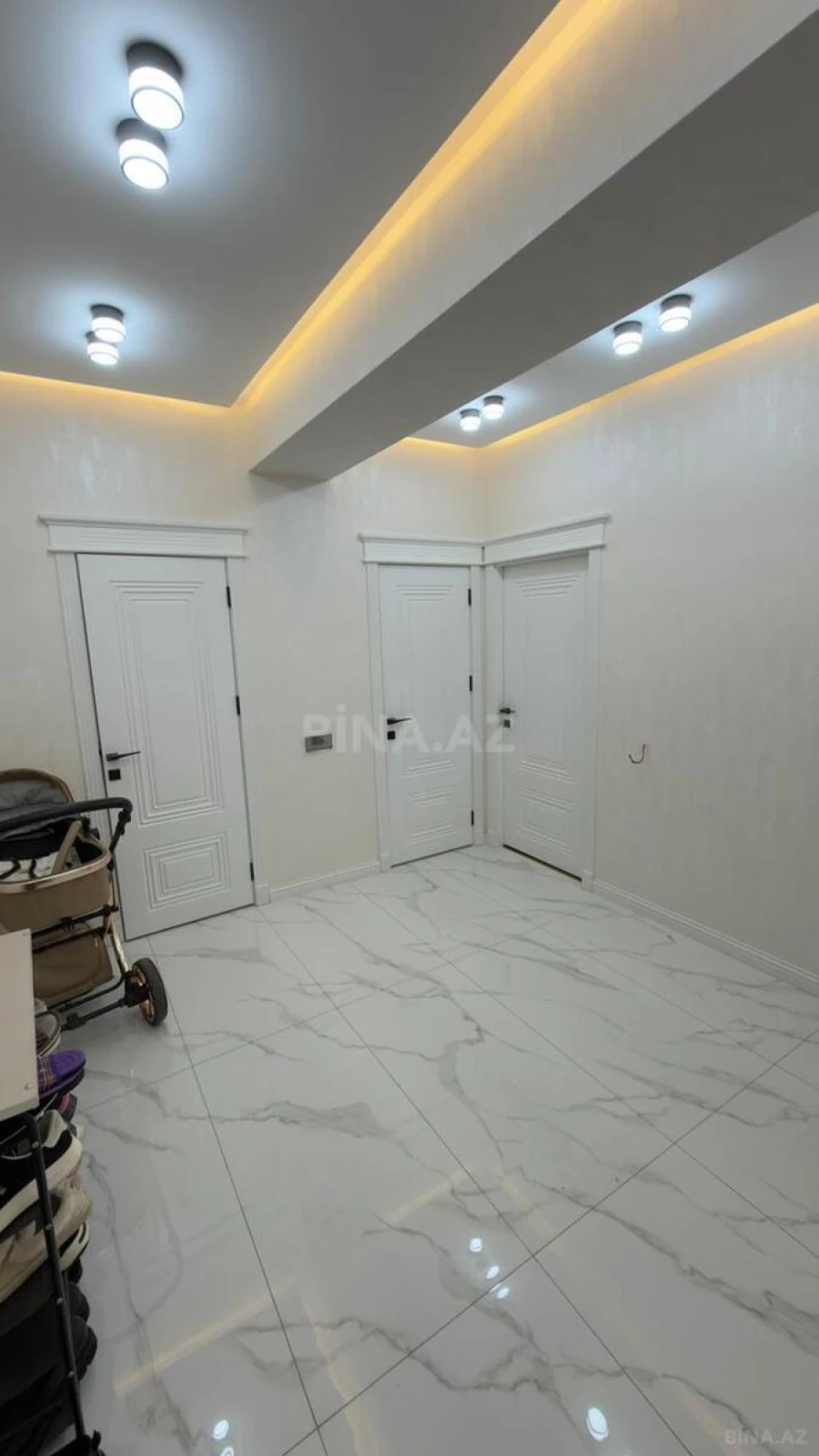 Satılır 3 otaqlı mənzil 105 m²