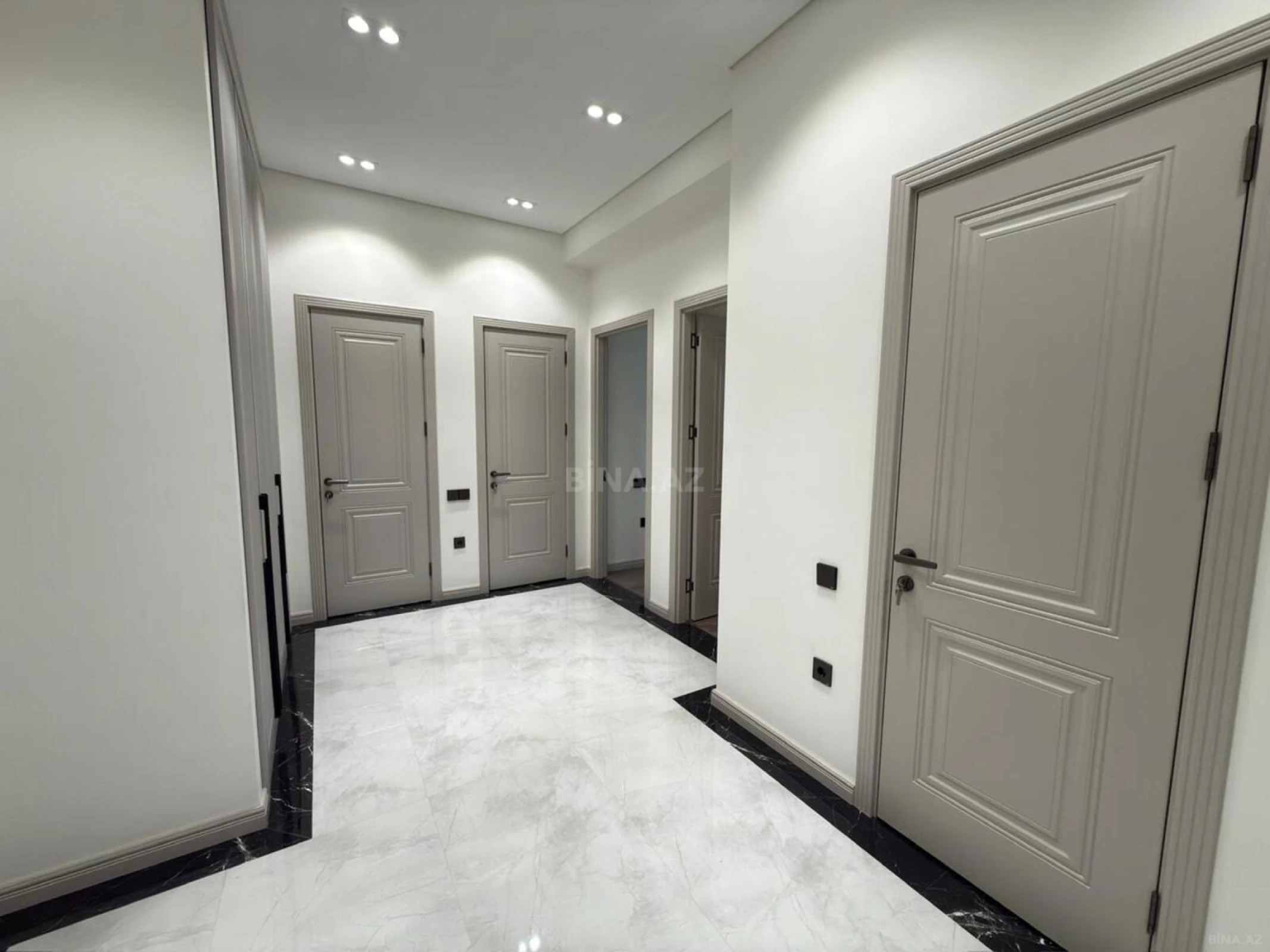 Kirayə verilir 3 otaqlı mənzil 120 m²