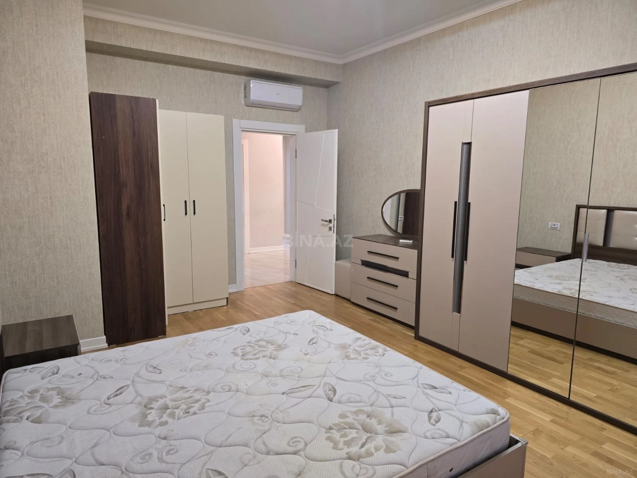 Satılır 3 otaqlı mənzil 90 m²