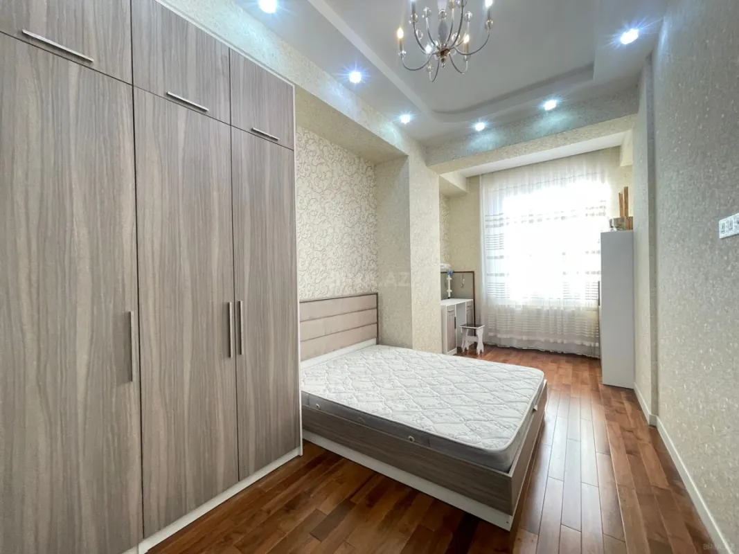 Kirayə verilir 2 otaqlı mənzil 80 m²