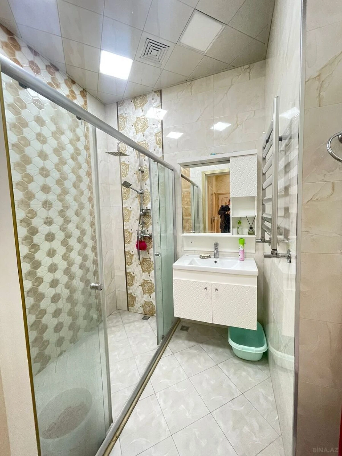 Kirayə verilir 2 otaqlı mənzil 80 m²