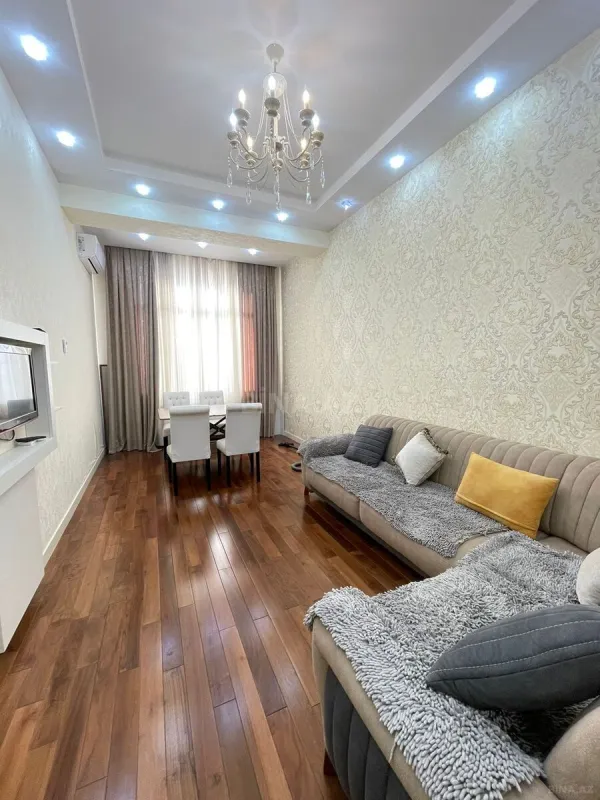 Kirayə verilir 2 otaqlı mənzil 80 m²