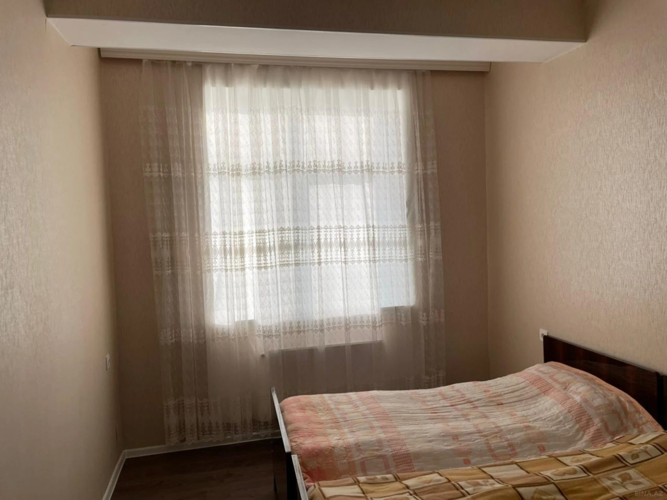 Kirayə verilir 2 otaqlı mənzil 62 m²