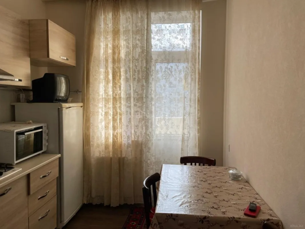 Kirayə verilir 2 otaqlı mənzil 62 m²