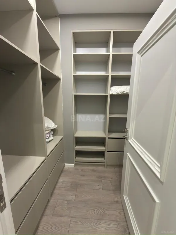 Satılır 3 otaqlı mənzil 104 m²