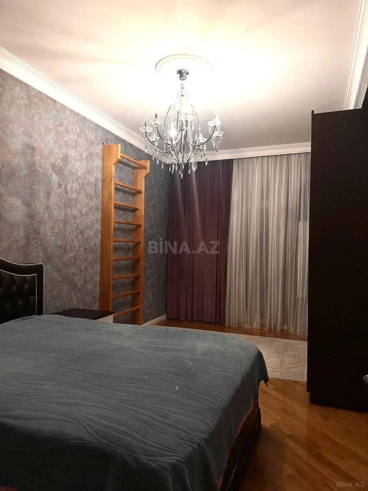 Satılır 2 otaqlı mənzil 96 m²