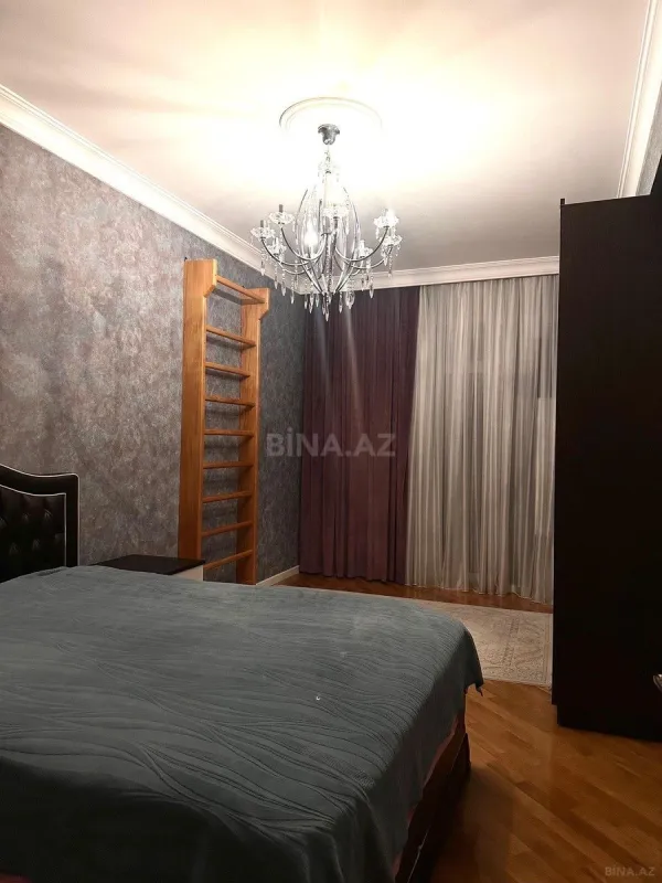 Satılır 2 otaqlı mənzil 96 m²