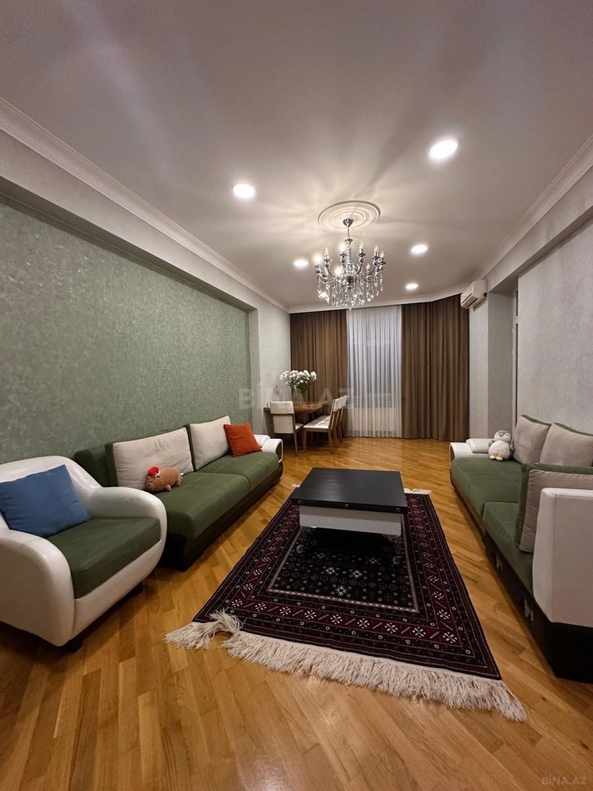 Satılır 2 otaqlı mənzil 96 m²