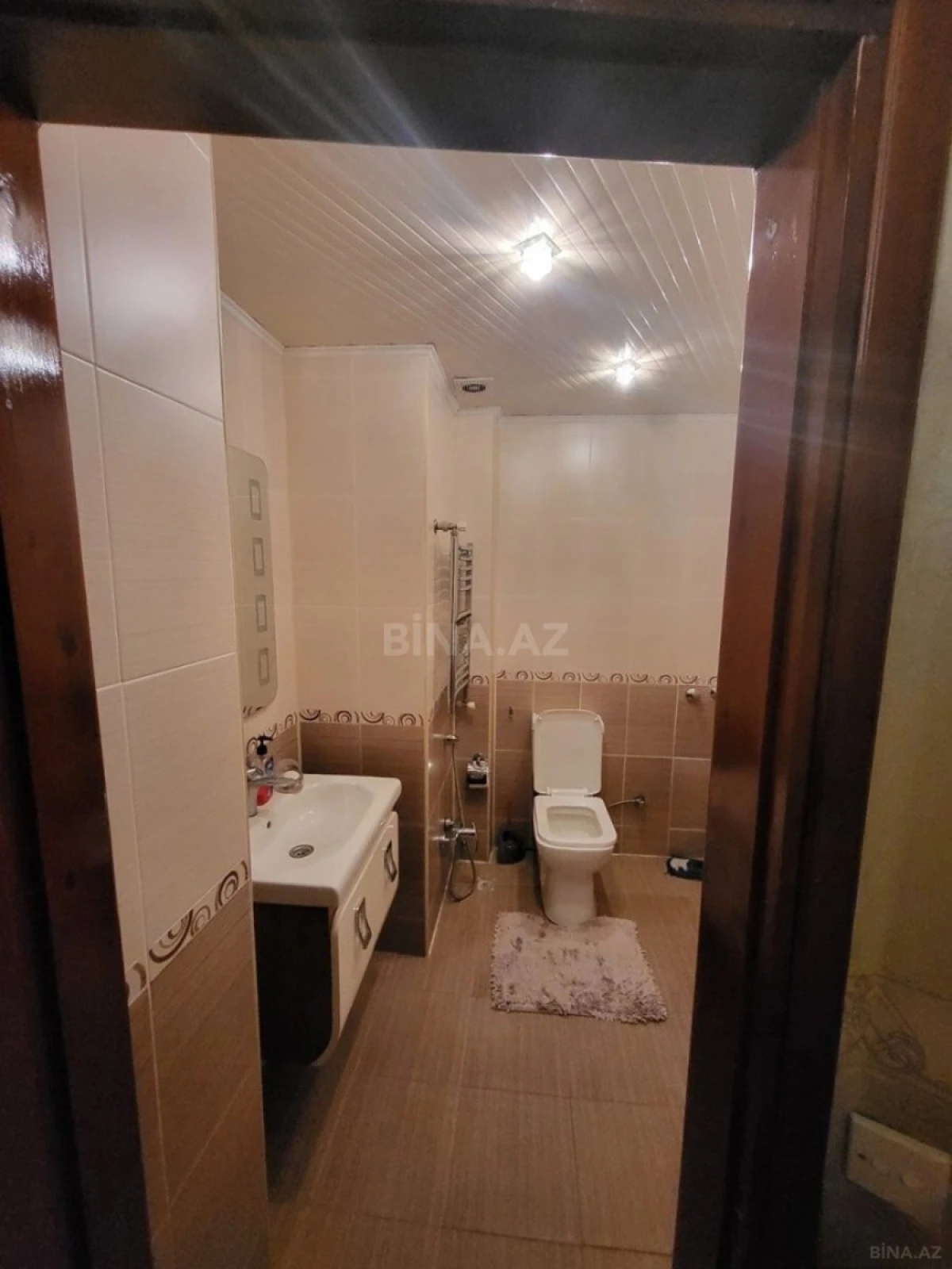 Satılır 4 otaqlı mənzil 200 m²