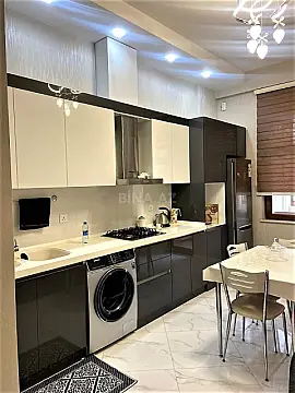 Kirayə verilir 2 otaqlı mənzil 80 m² — Bakı, İnşaatçılar 2 otaq 80.00 m²